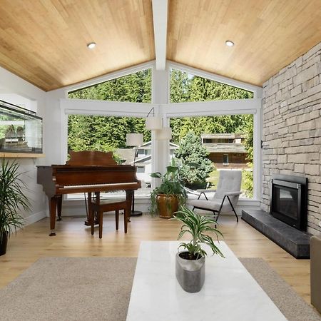 Beautiful Villa With Heated Pool Hot Tub By Forest North Vancouver Exteriér fotografie